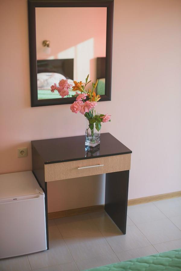 Guest House Arlen Tsandrypsh Ngoại thất bức ảnh