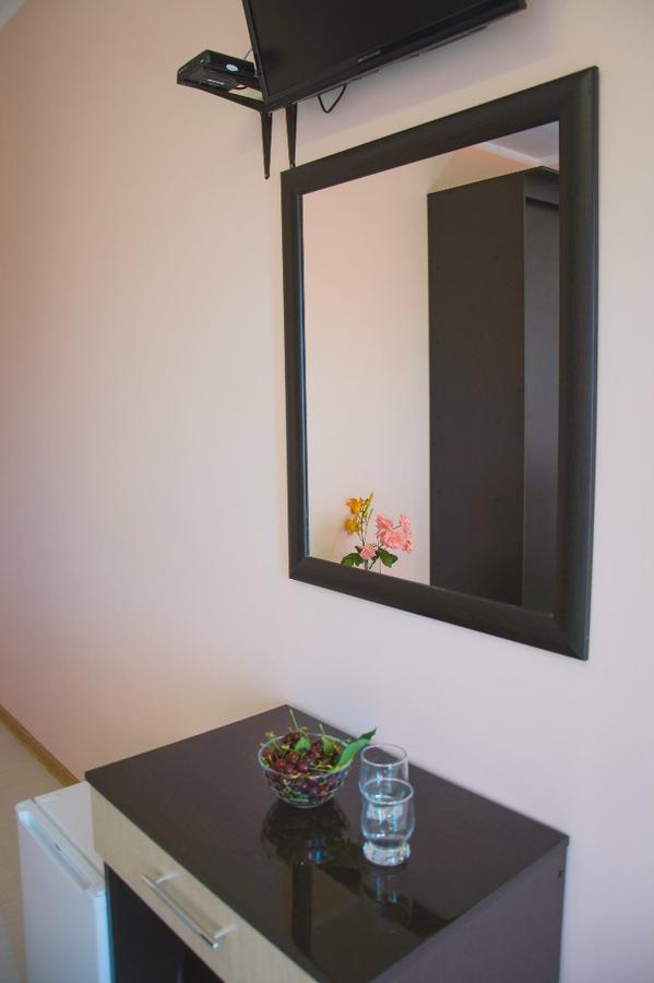 Guest House Arlen Tsandrypsh Ngoại thất bức ảnh