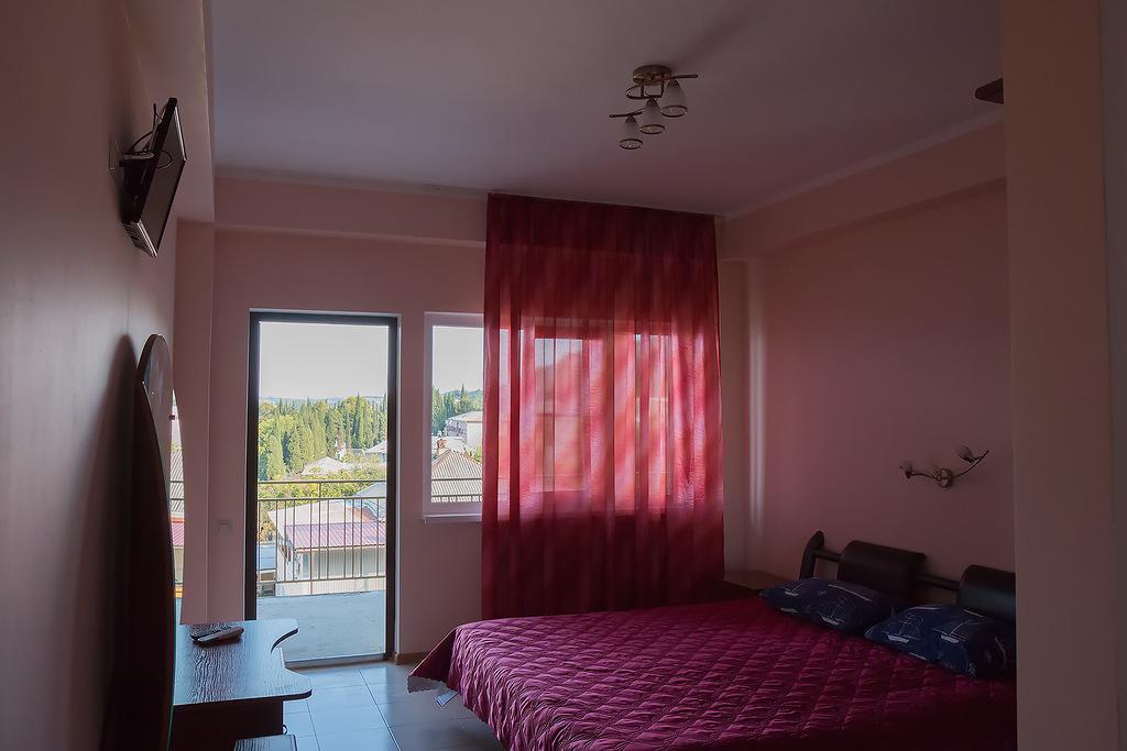 Guest House Arlen Tsandrypsh Ngoại thất bức ảnh